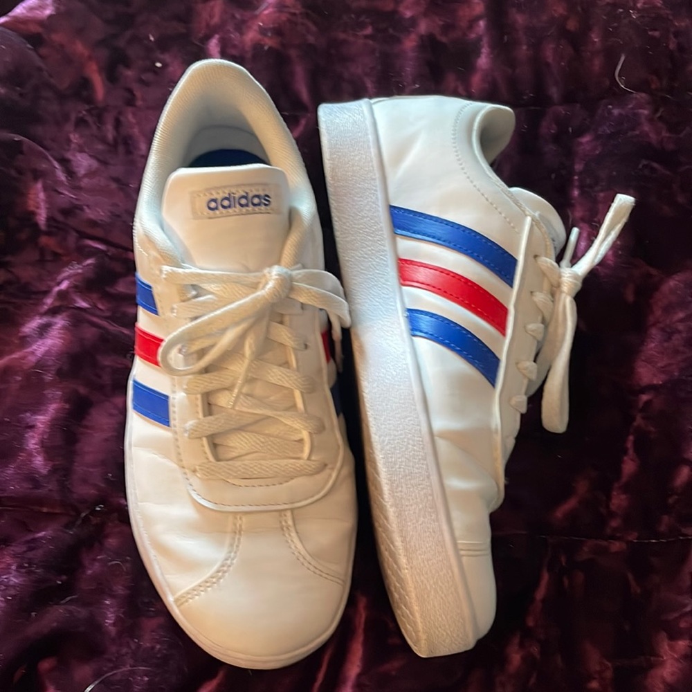Blue & Red Stripe adidas sneakers light scuffing, woman’s  size 8 boys size 6